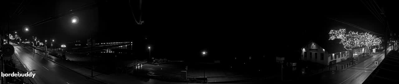 White Rock City Coast & Semiahmoo Bay , USA Mainland View  Live Cam - White Rock, Metro Vancouver, British Columbia, Canada