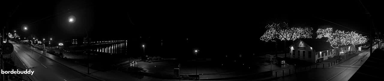 White Rock City Coast & Semiahmoo Bay , USA Mainland View  Live Cam - White Rock, Metro Vancouver, British Columbia, Canada