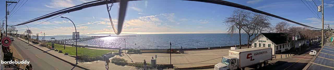 White Rock City Coast & Semiahmoo Bay , USA Mainland View  Live Cam - White Rock, Metro Vancouver, British Columbia, Canada