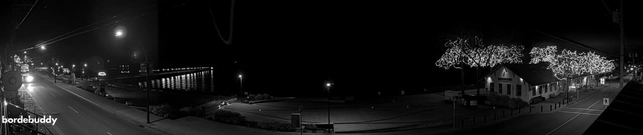 White Rock City Coast & Semiahmoo Bay , USA Mainland View  Live Cam - White Rock, Metro Vancouver, British Columbia, Canada