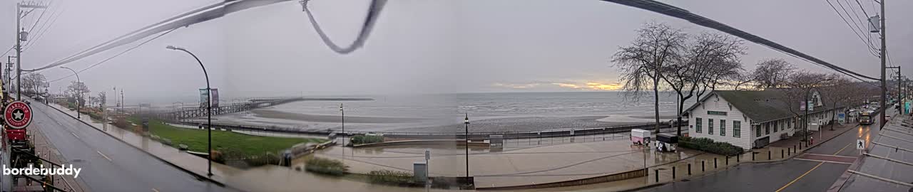 White Rock City Coast & Semiahmoo Bay , USA Mainland View  Live Cam - White Rock, Metro Vancouver, British Columbia, Canada