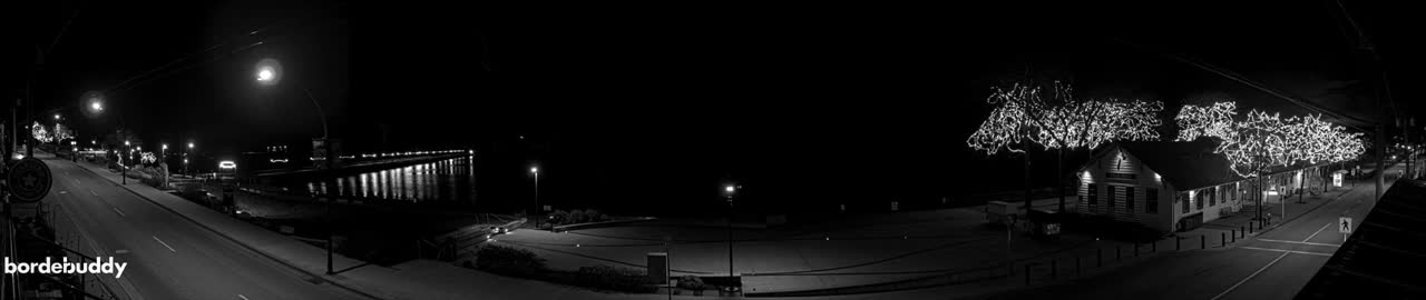 White Rock City Coast & Semiahmoo Bay , USA Mainland View  Live Cam - White Rock, Metro Vancouver, British Columbia, Canada