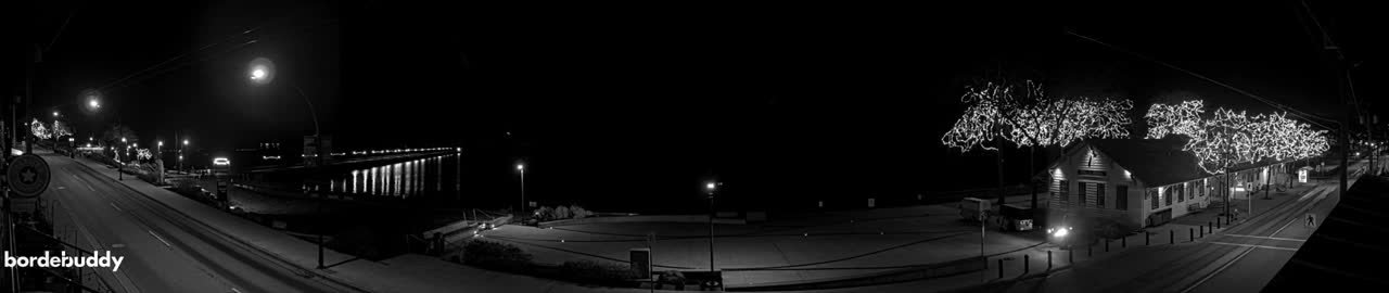 White Rock City Coast & Semiahmoo Bay , USA Mainland View  Live Cam - White Rock, Metro Vancouver, British Columbia, Canada