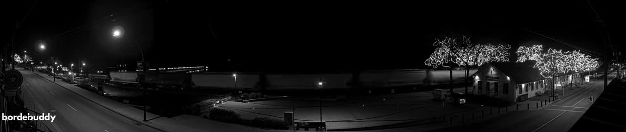 White Rock City Coast & Semiahmoo Bay , USA Mainland View  Live Cam - White Rock, Metro Vancouver, British Columbia, Canada
