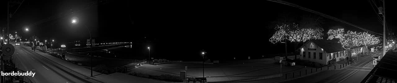 White Rock City Coast & Semiahmoo Bay , USA Mainland View  Live Cam - White Rock, Metro Vancouver, British Columbia, Canada