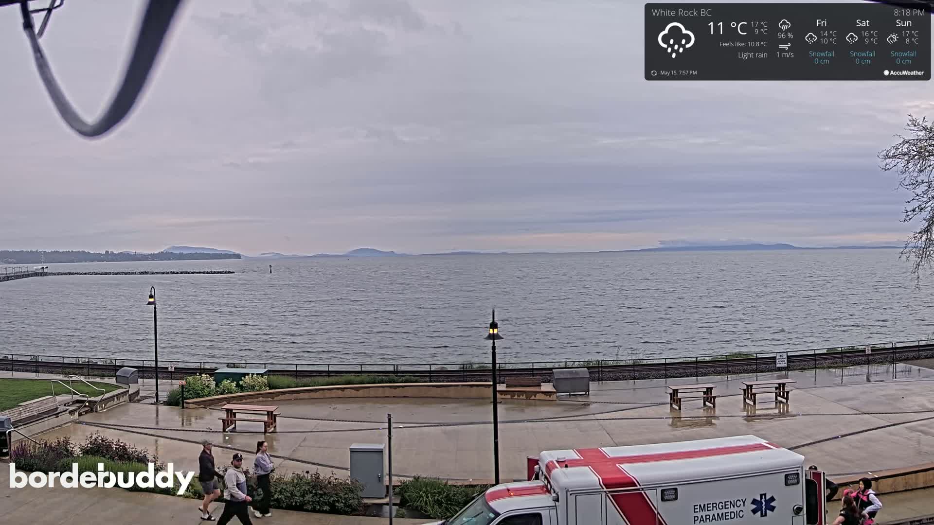 White Rock Beach & Memorial Park Live Cam - White Rock, Metro Vancouver, British Columbia, Canada