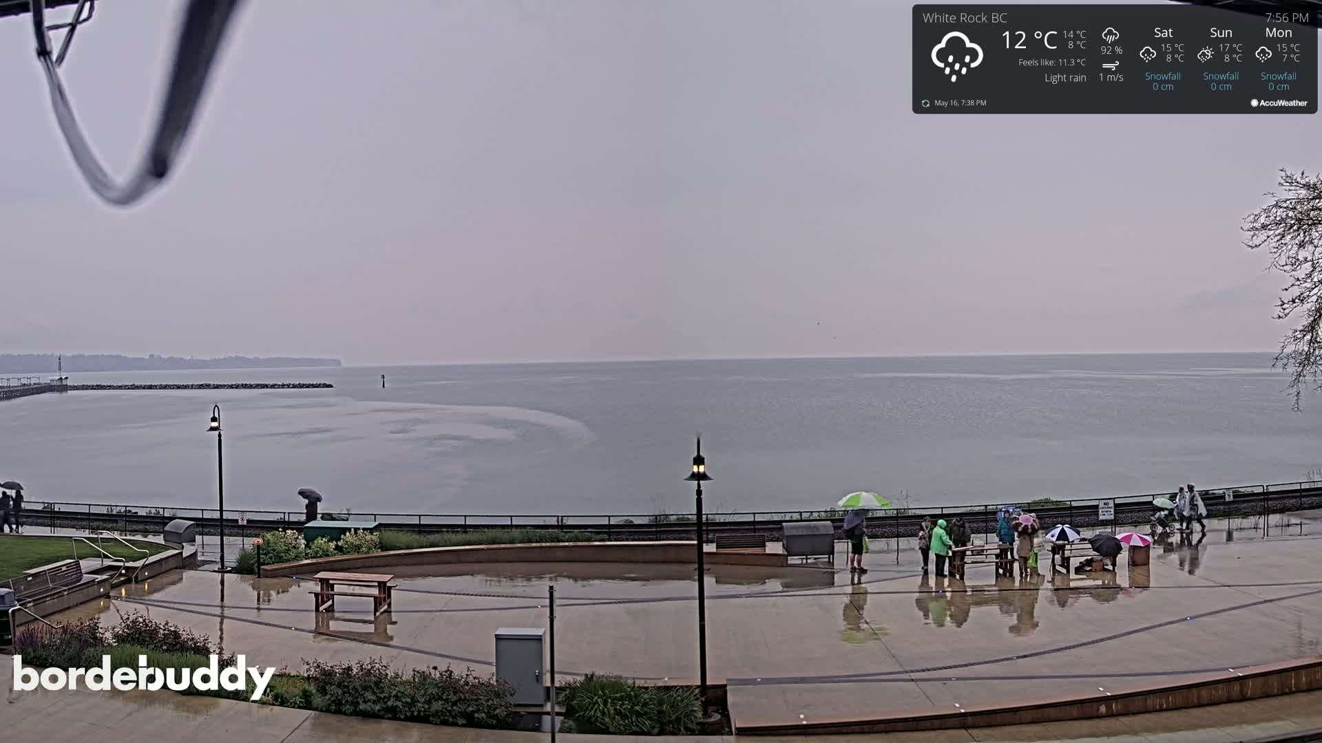 White Rock Beach & Memorial Park Live Cam - White Rock, Metro Vancouver, British Columbia, Canada