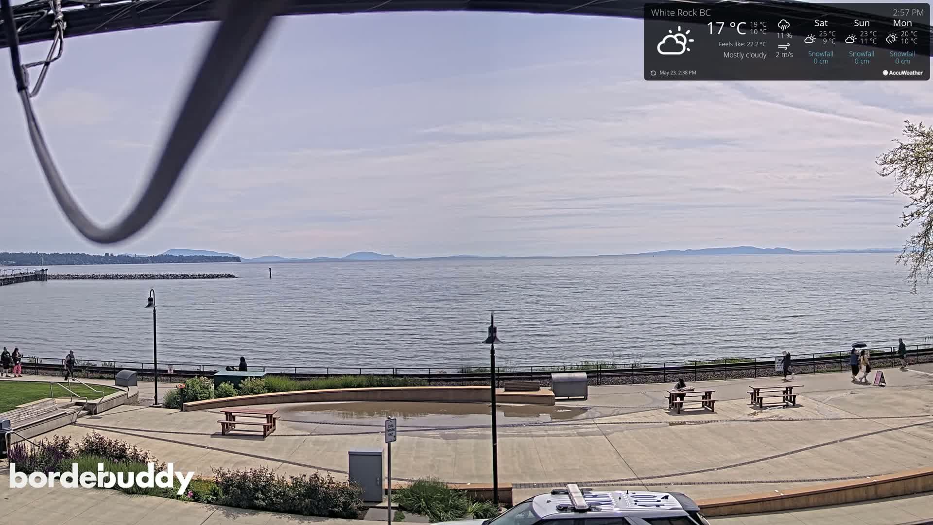 White Rock Beach & Memorial Park Live Cam - White Rock, Metro Vancouver, British Columbia, Canada