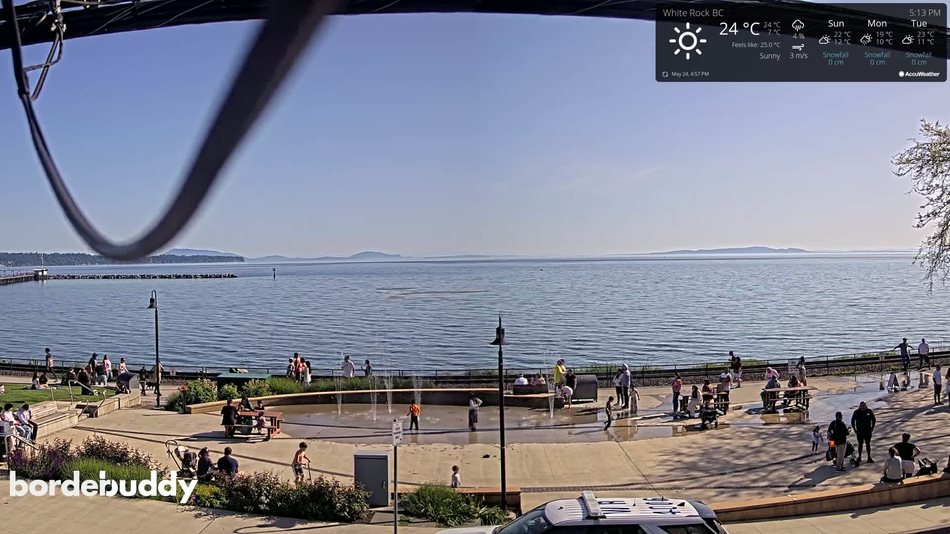 White Rock Beach & Memorial Park Live Cam - White Rock, Metro Vancouver, British Columbia, Canada