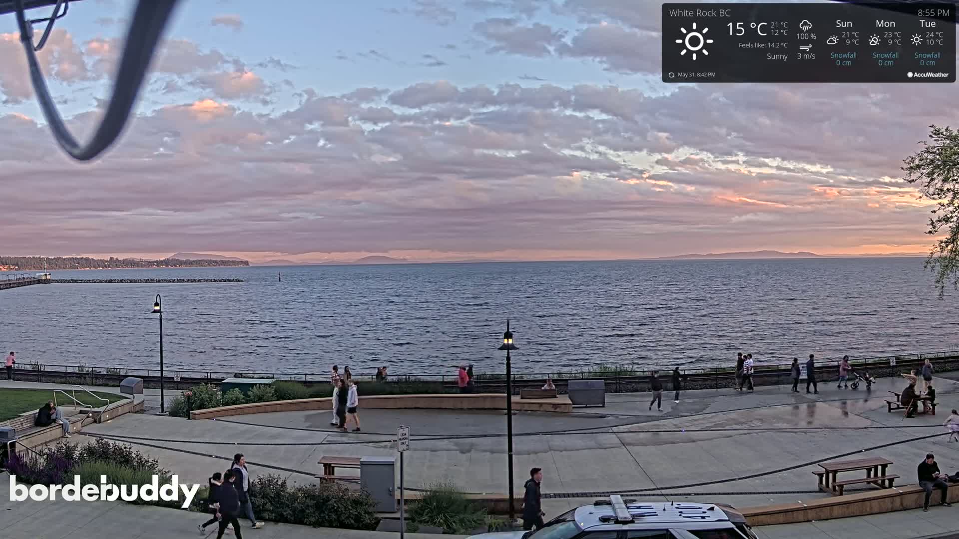 White Rock Beach & Memorial Park Live Cam - White Rock, Metro Vancouver, British Columbia, Canada
