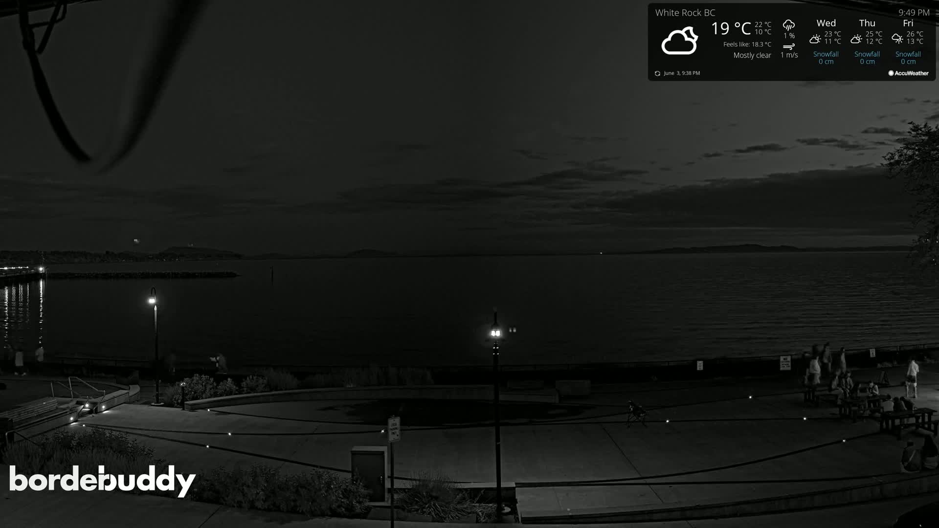 White Rock Beach & Memorial Park Live Cam - White Rock, Metro Vancouver, British Columbia, Canada