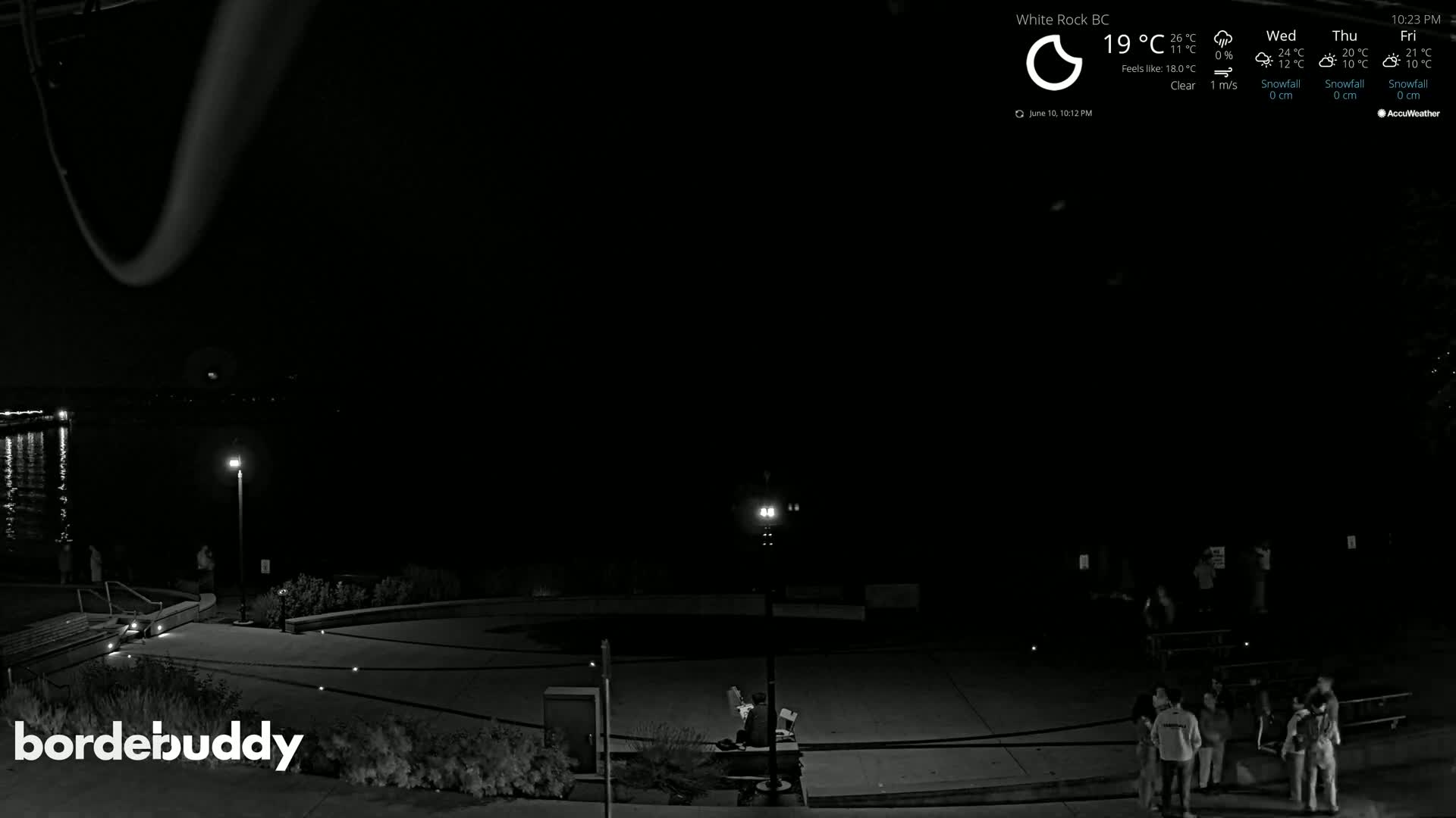 White Rock Beach & Memorial Park Live Cam - White Rock, Metro Vancouver, British Columbia, Canada