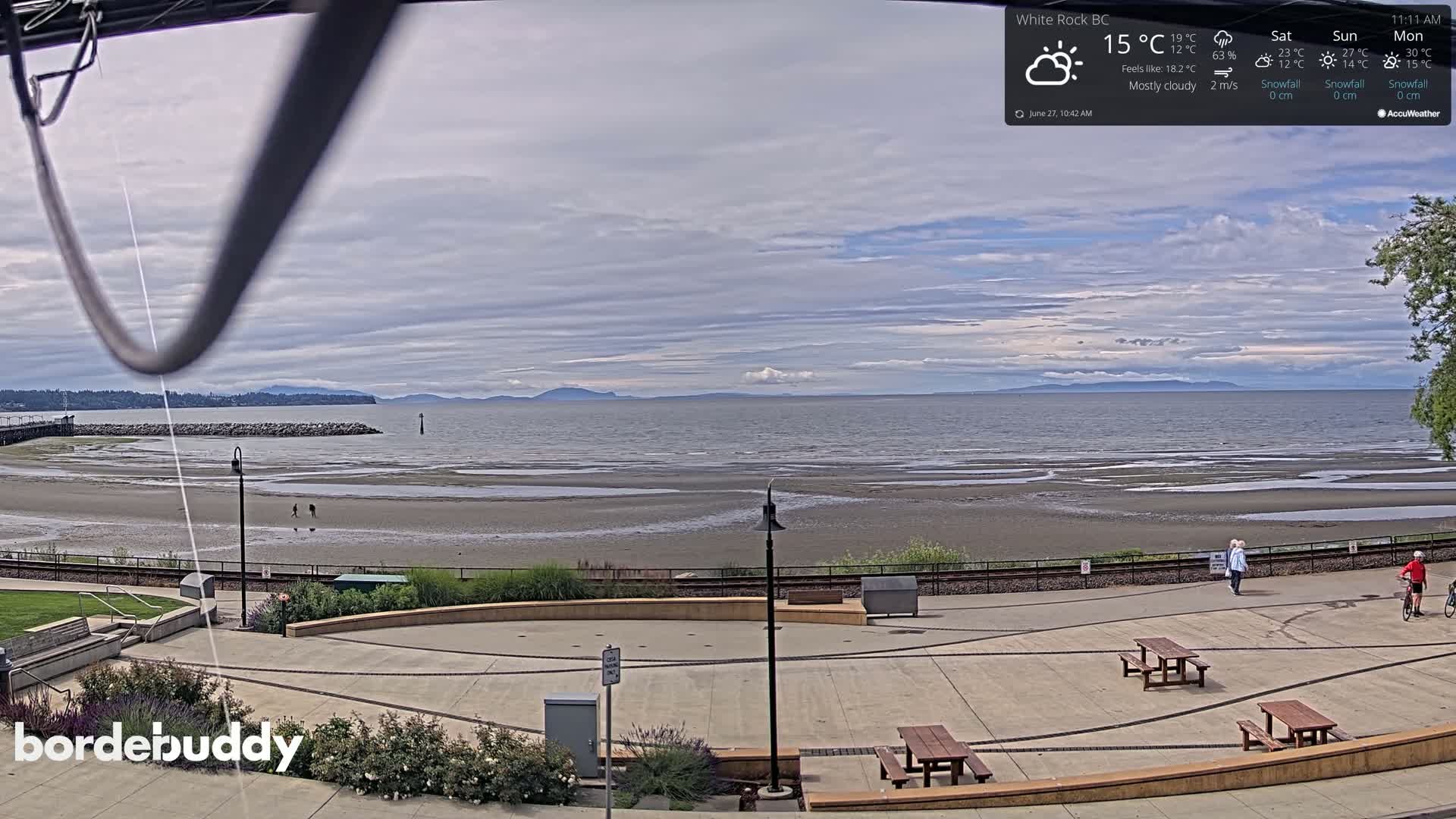 White Rock Beach & Memorial Park Live Cam - White Rock, Metro Vancouver, British Columbia, Canada