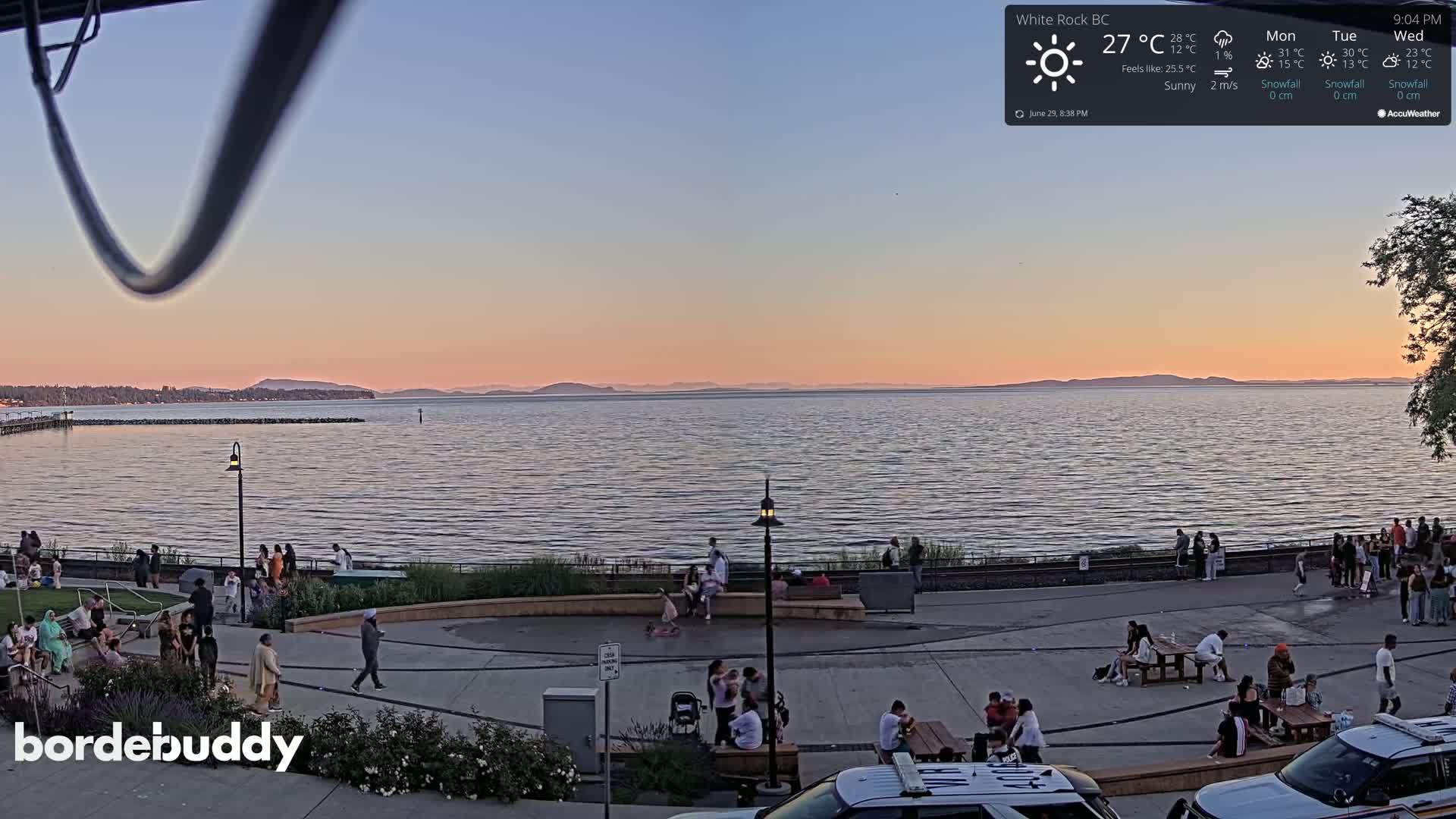 White Rock Beach & Memorial Park Live Cam - White Rock, Metro Vancouver, British Columbia, Canada