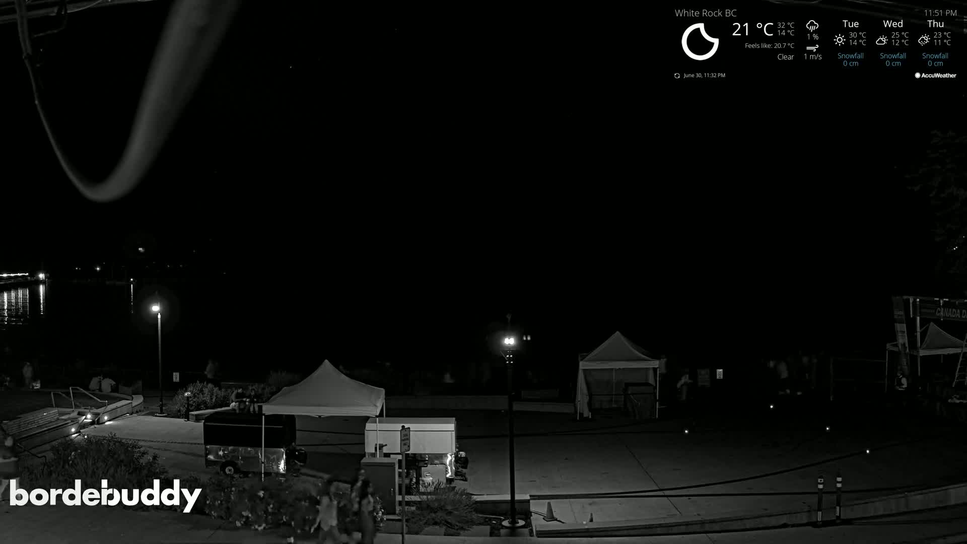 White Rock Beach & Memorial Park Live Cam - White Rock, Metro Vancouver, British Columbia, Canada