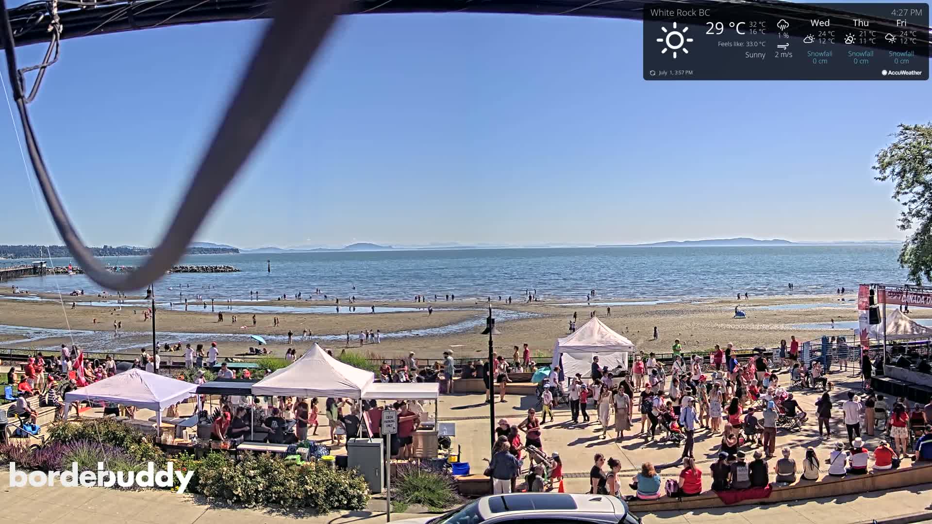 White Rock Beach & Memorial Park Live Cam - White Rock, Metro Vancouver, British Columbia, Canada