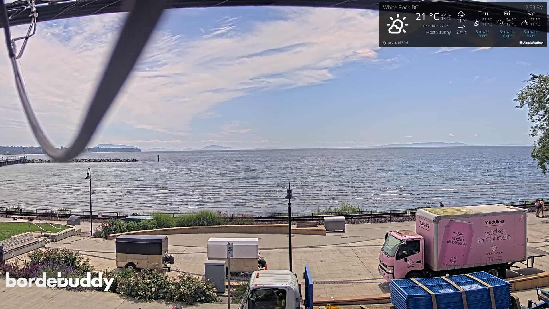 White Rock Beach & Memorial Park Live Cam - White Rock, Metro Vancouver, British Columbia, Canada