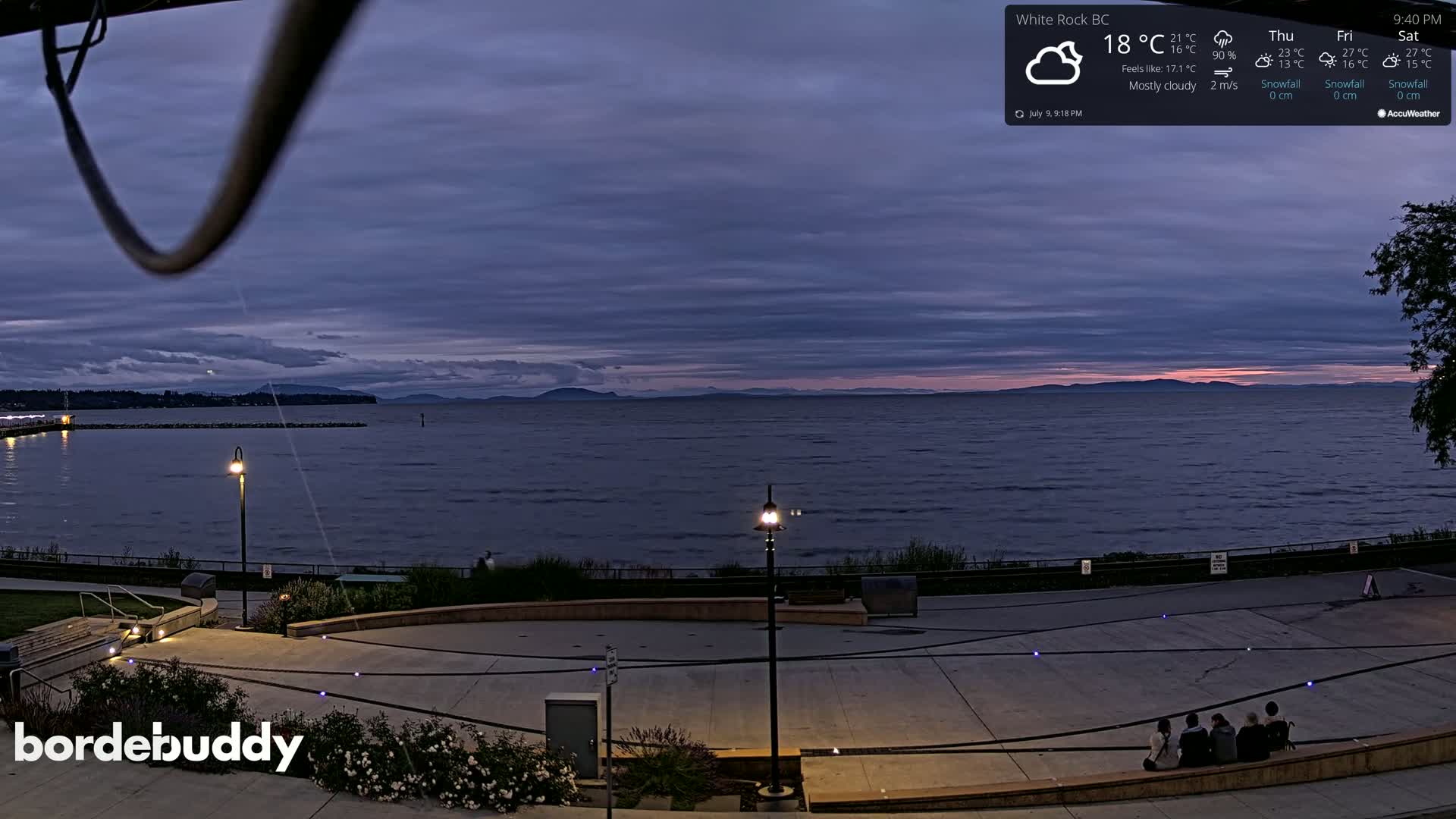 White Rock Beach & Memorial Park Live Cam - White Rock, Metro Vancouver, British Columbia, Canada