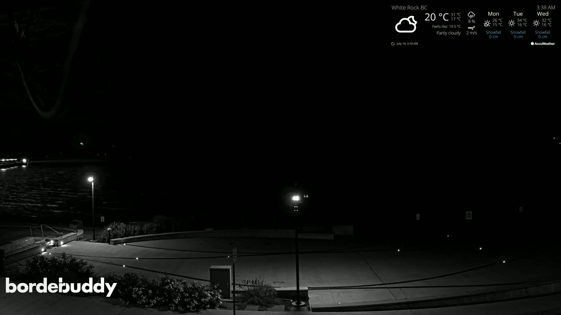 White Rock Beach & Memorial Park Live Cam - White Rock, Metro Vancouver, British Columbia, Canada