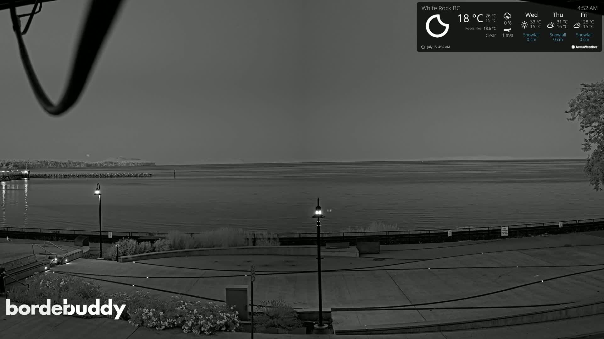 White Rock Beach & Memorial Park Live Cam - White Rock, Metro Vancouver, British Columbia, Canada