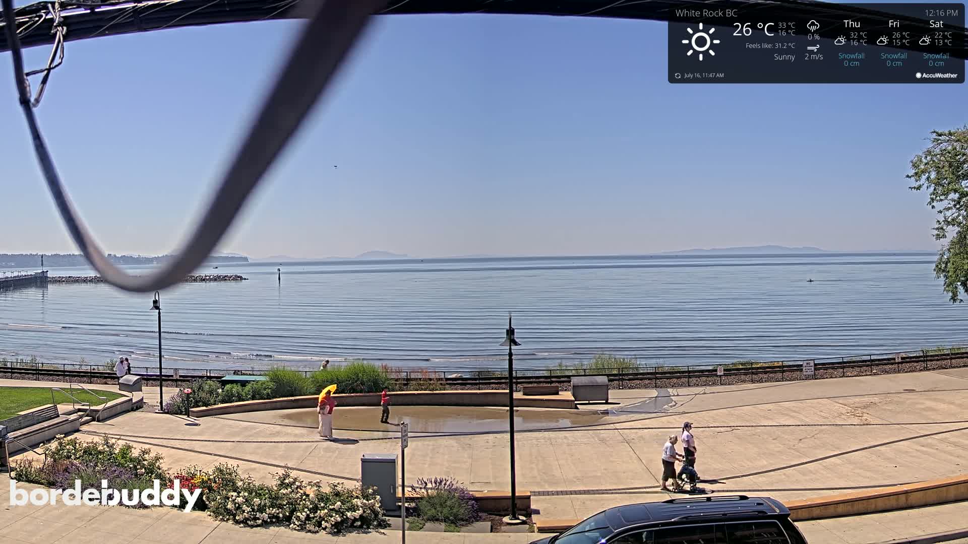 White Rock Beach & Memorial Park Live Cam - White Rock, Metro Vancouver, British Columbia, Canada