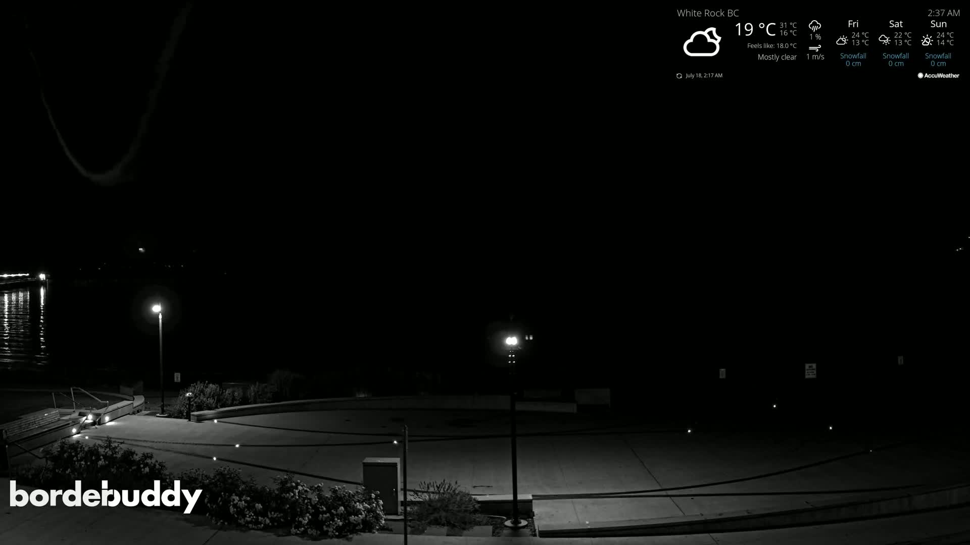 White Rock Beach & Memorial Park Live Cam - White Rock, Metro Vancouver, British Columbia, Canada