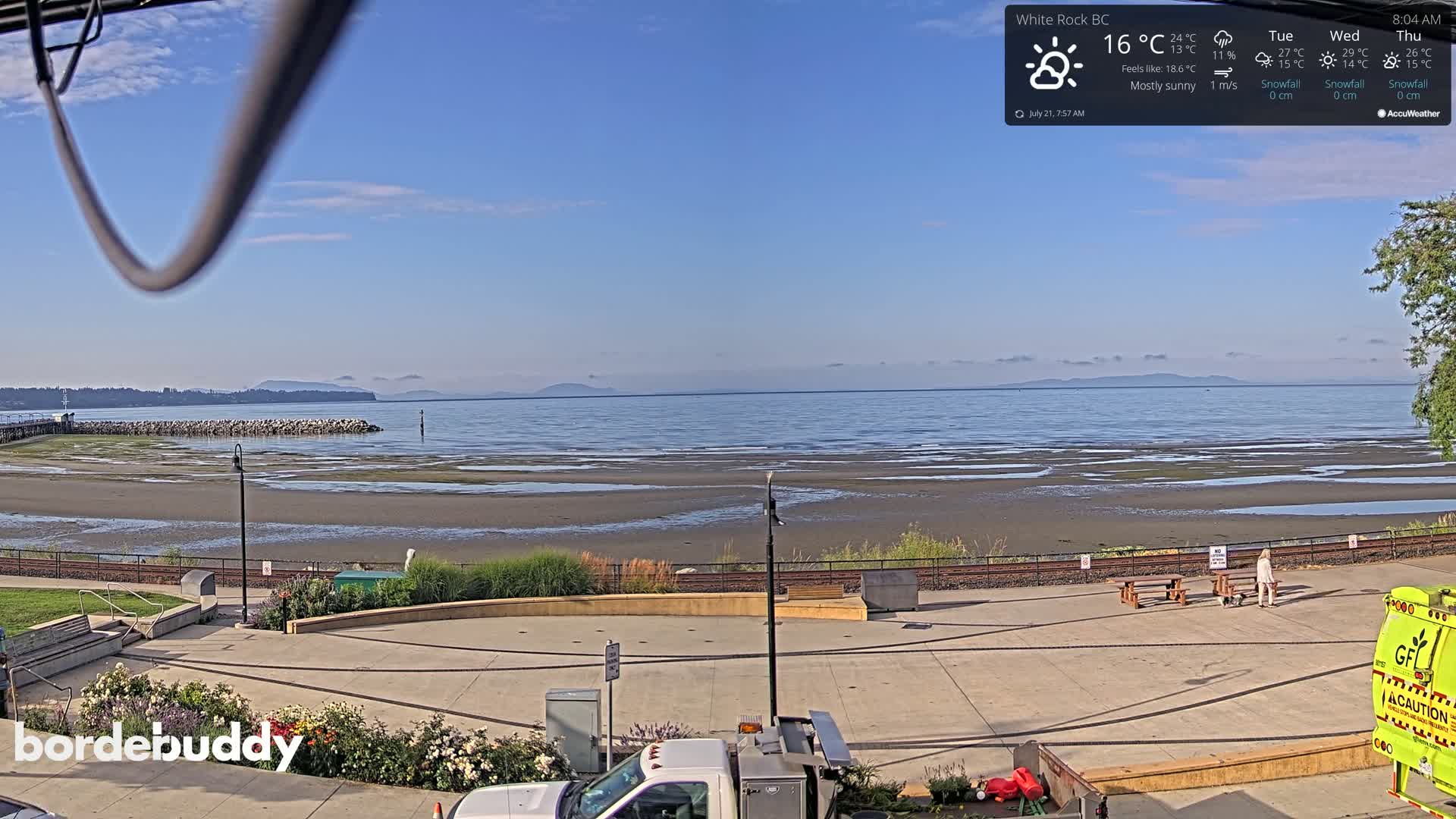 White Rock Beach & Memorial Park Live Cam - White Rock, Metro Vancouver, British Columbia, Canada