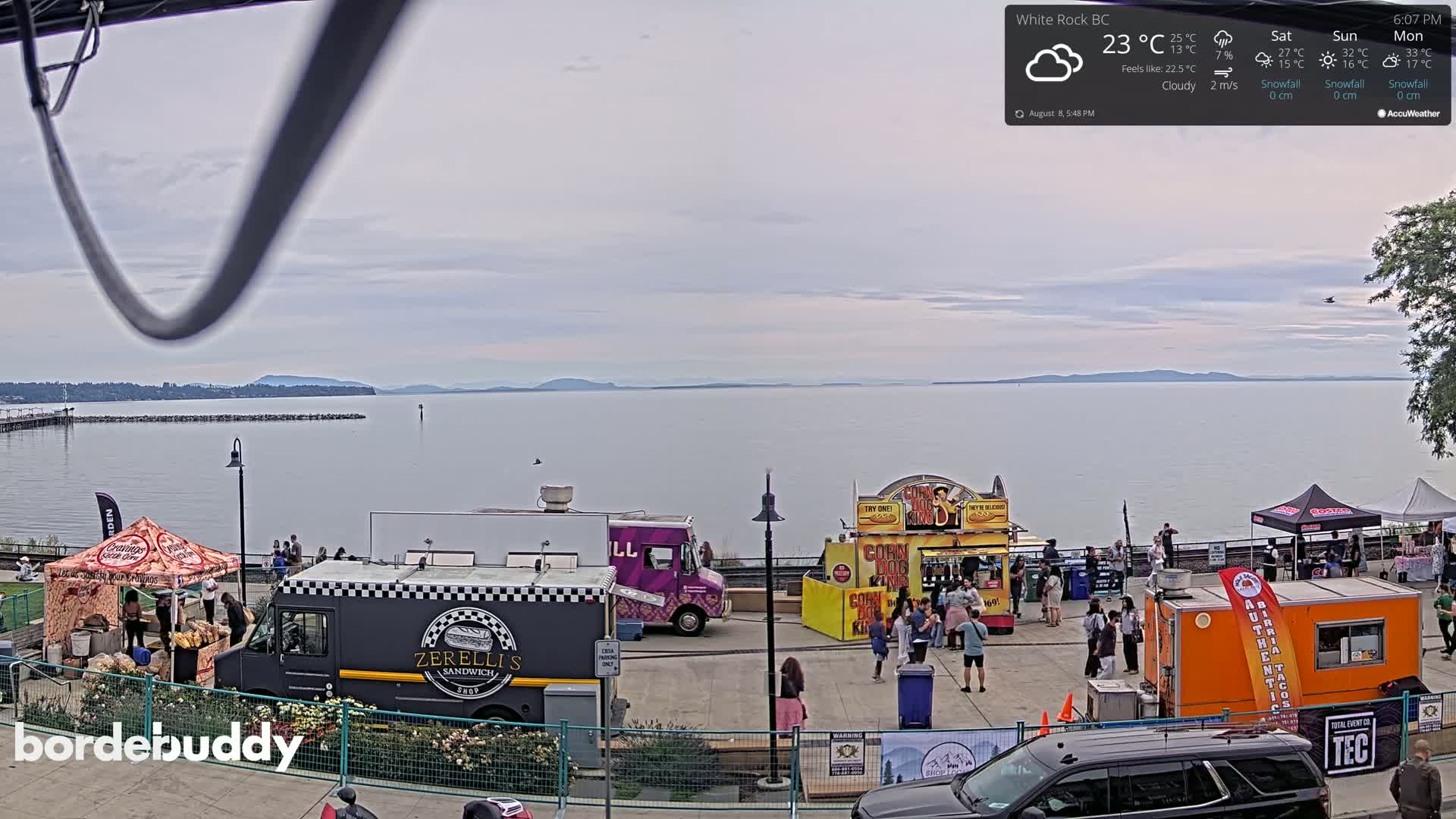 White Rock Beach & Memorial Park Live Cam - White Rock, Metro Vancouver, British Columbia, Canada