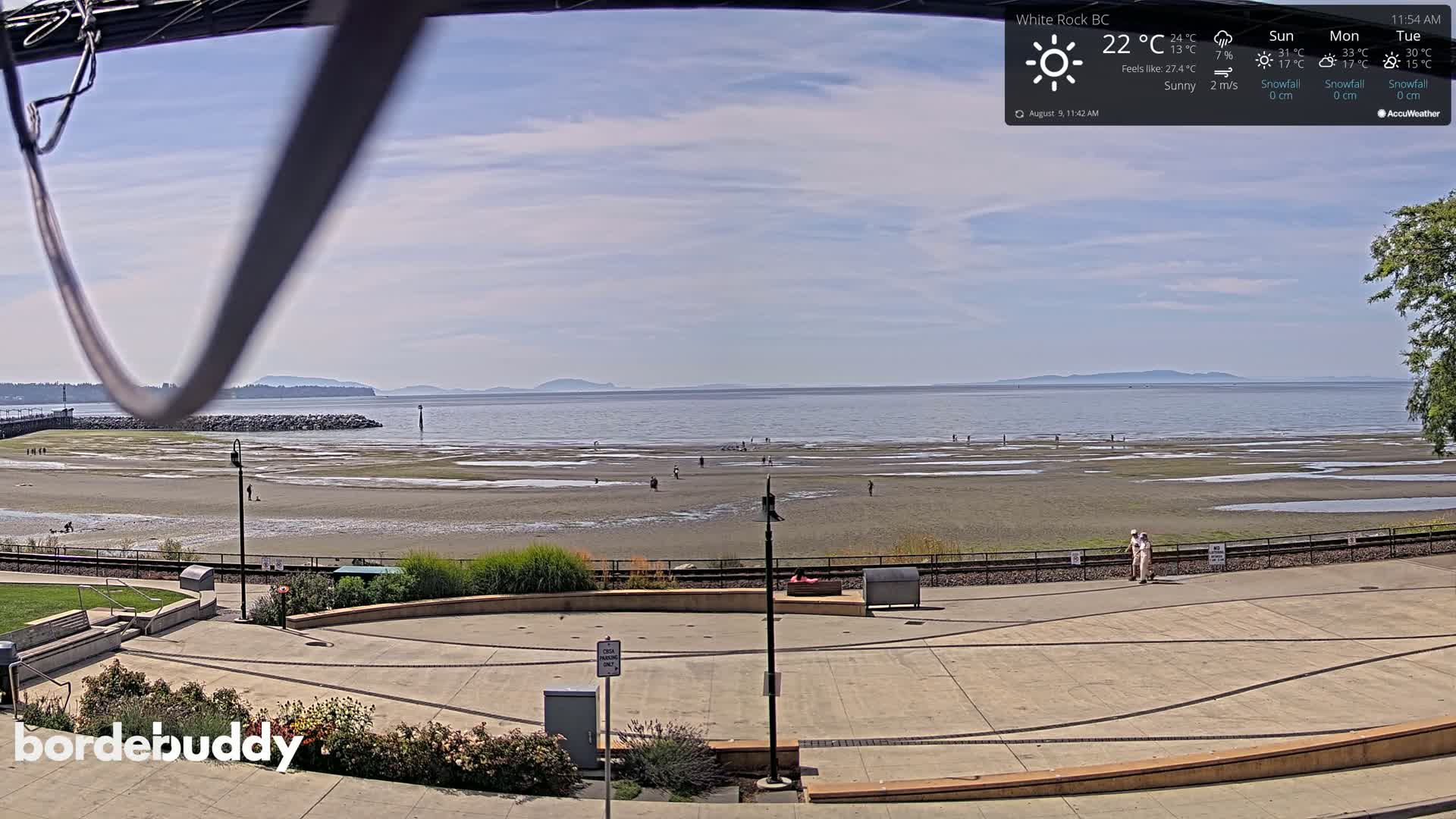 White Rock Beach & Memorial Park Live Cam - White Rock, Metro Vancouver, British Columbia, Canada