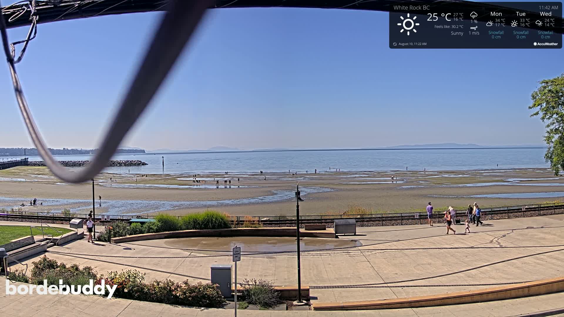 White Rock Beach & Memorial Park Live Cam - White Rock, Metro Vancouver, British Columbia, Canada