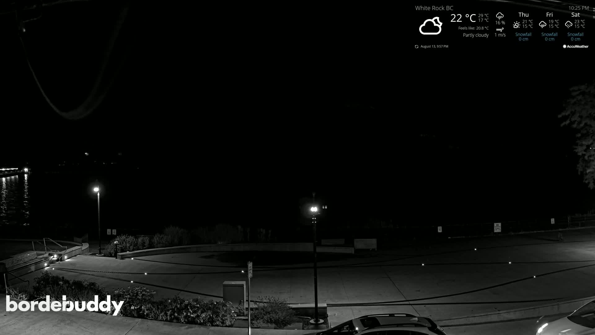 White Rock Beach & Memorial Park Live Cam - White Rock, Metro Vancouver, British Columbia, Canada