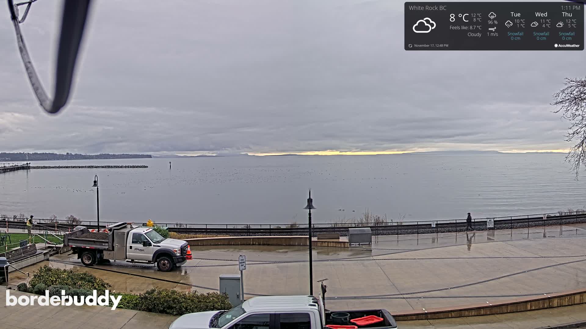 White Rock Beach & Memorial Park Live Cam - White Rock, Metro Vancouver, British Columbia, Canada