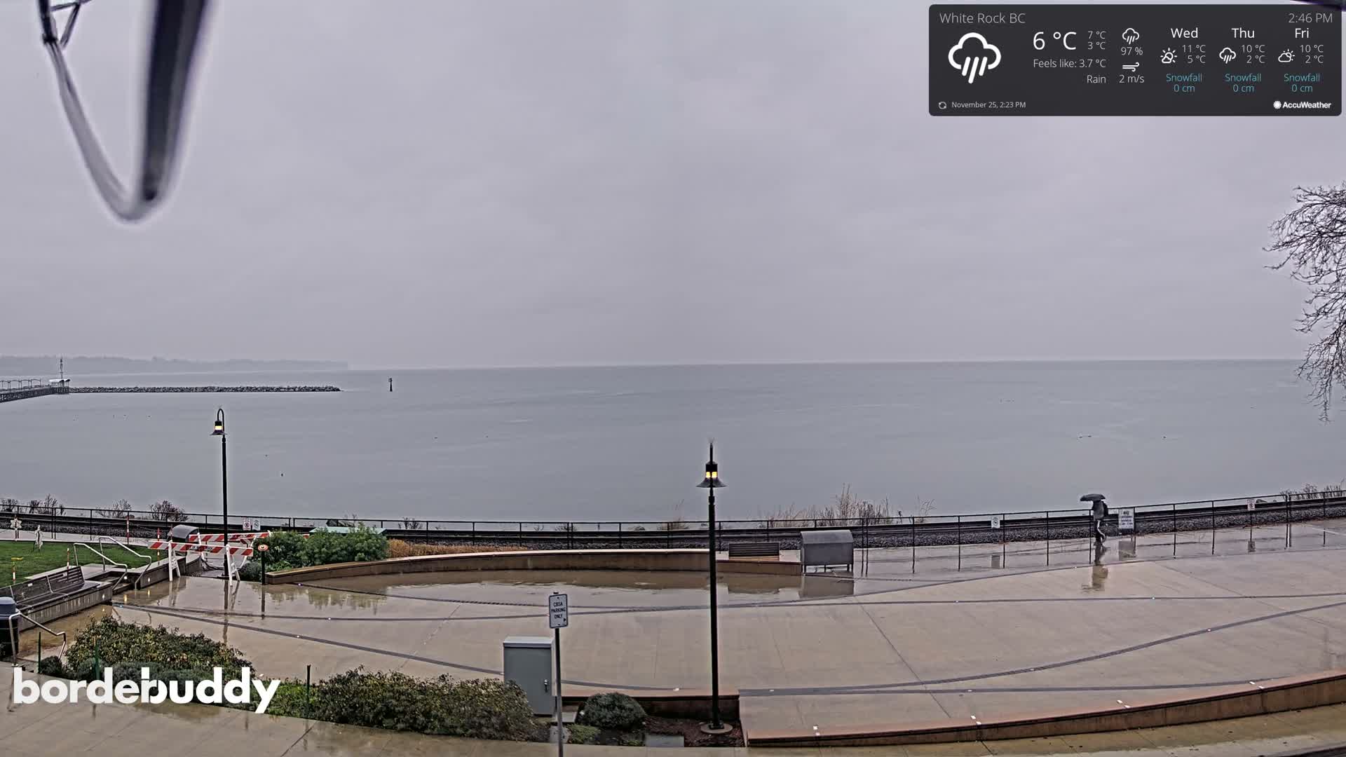 White Rock Beach & Memorial Park Live Cam - White Rock, Metro Vancouver, British Columbia, Canada