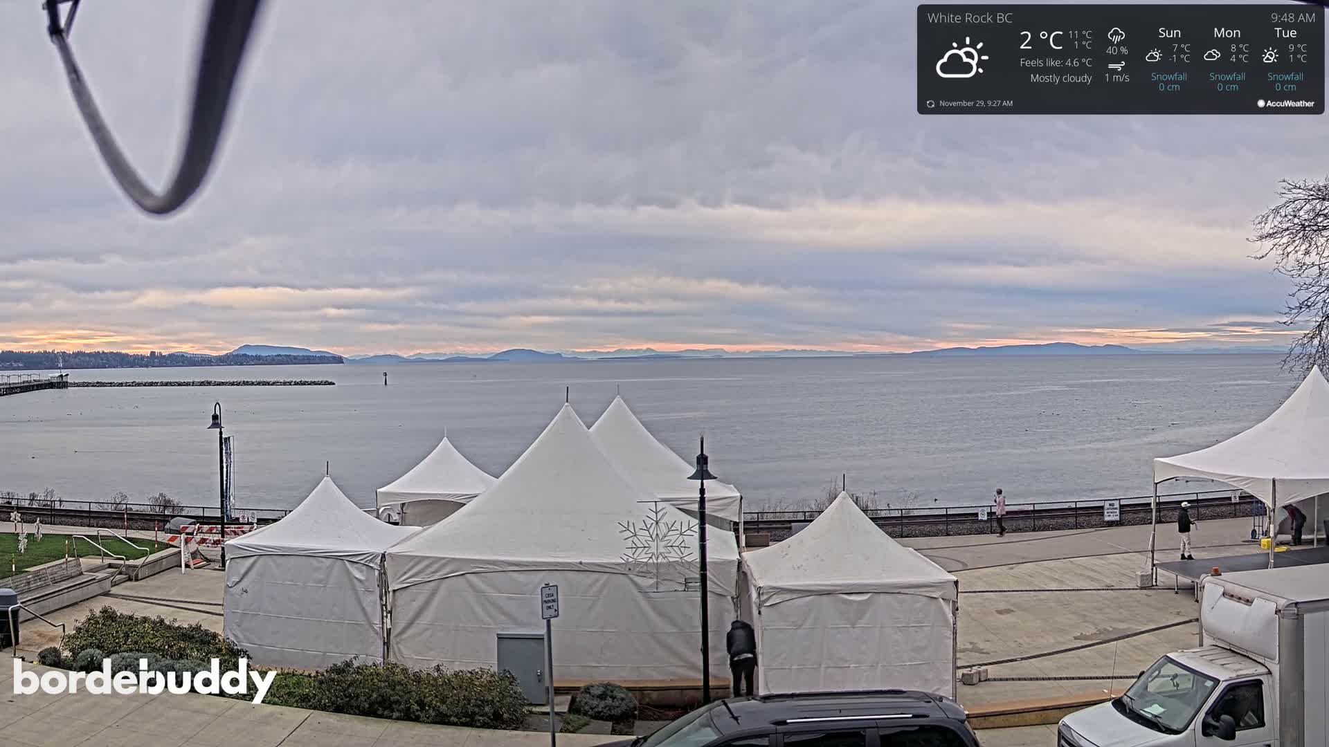 White Rock Beach & Memorial Park Live Cam - White Rock, Metro Vancouver, British Columbia, Canada