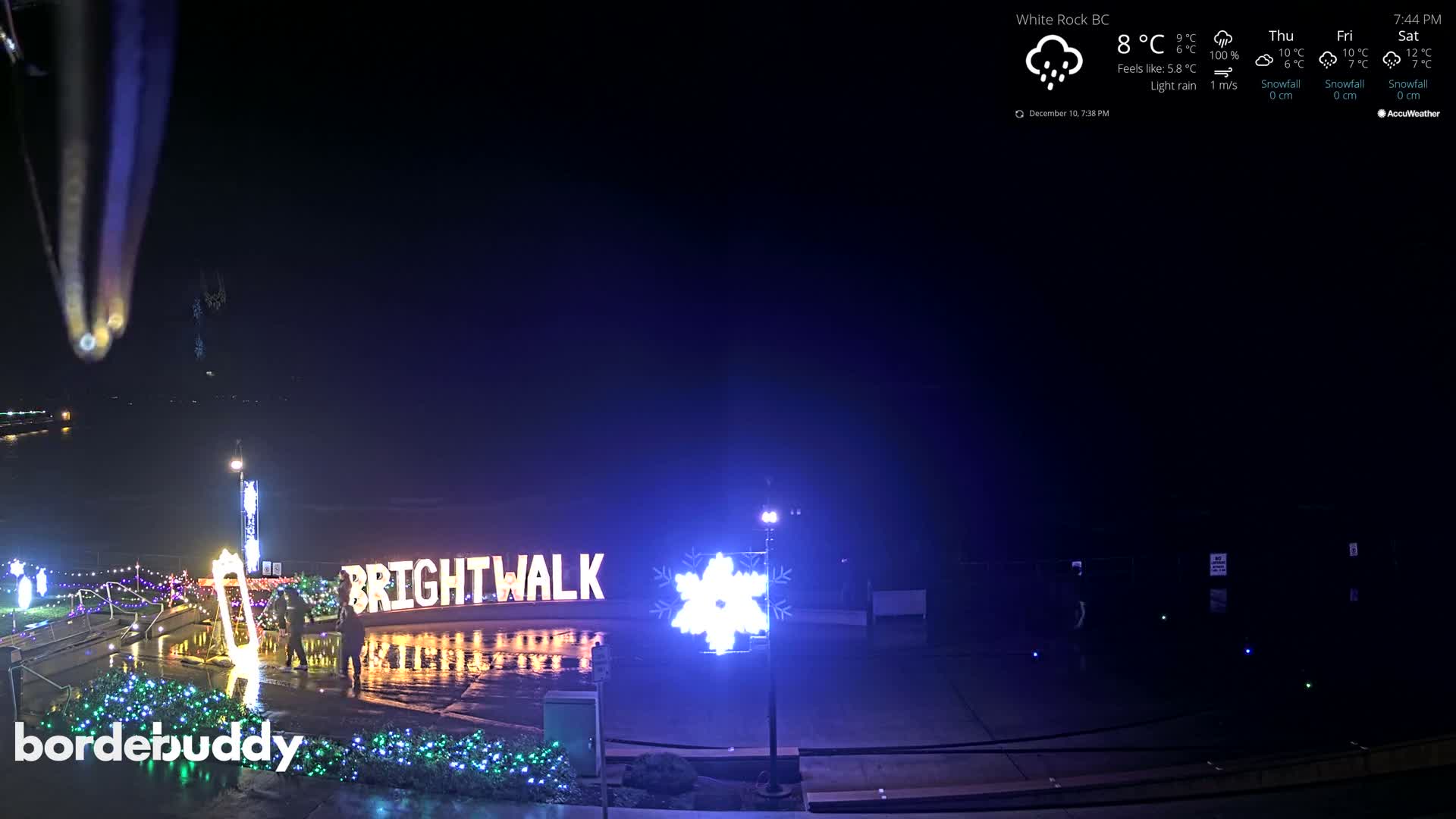 White Rock Beach & Memorial Park Live Cam - White Rock, Metro Vancouver, British Columbia, Canada