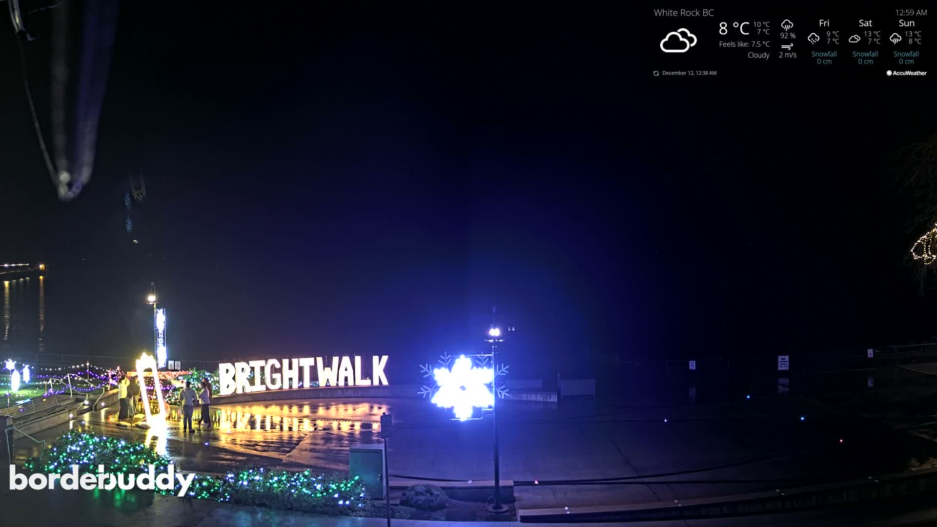 White Rock Beach & Memorial Park Live Cam - White Rock, Metro Vancouver, British Columbia, Canada