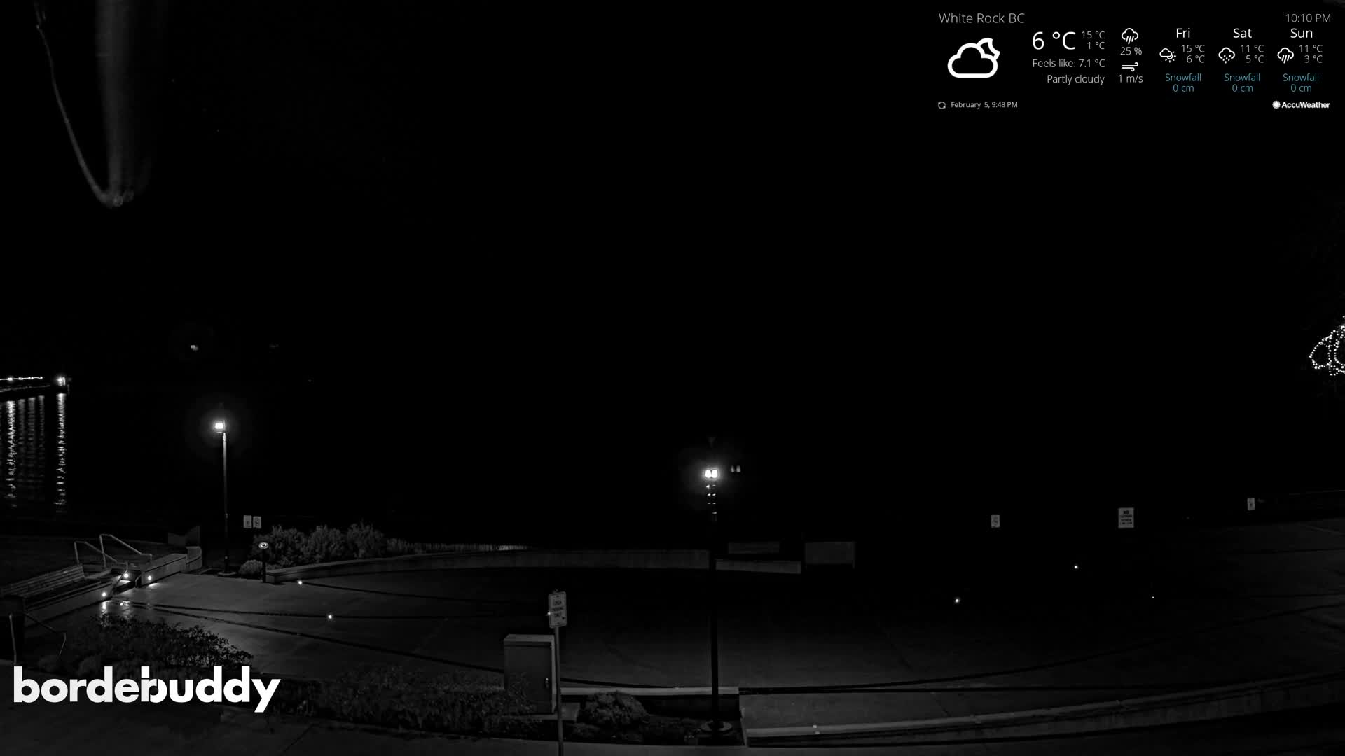 White Rock Beach & Memorial Park Live Cam - White Rock, Metro Vancouver, British Columbia, Canada