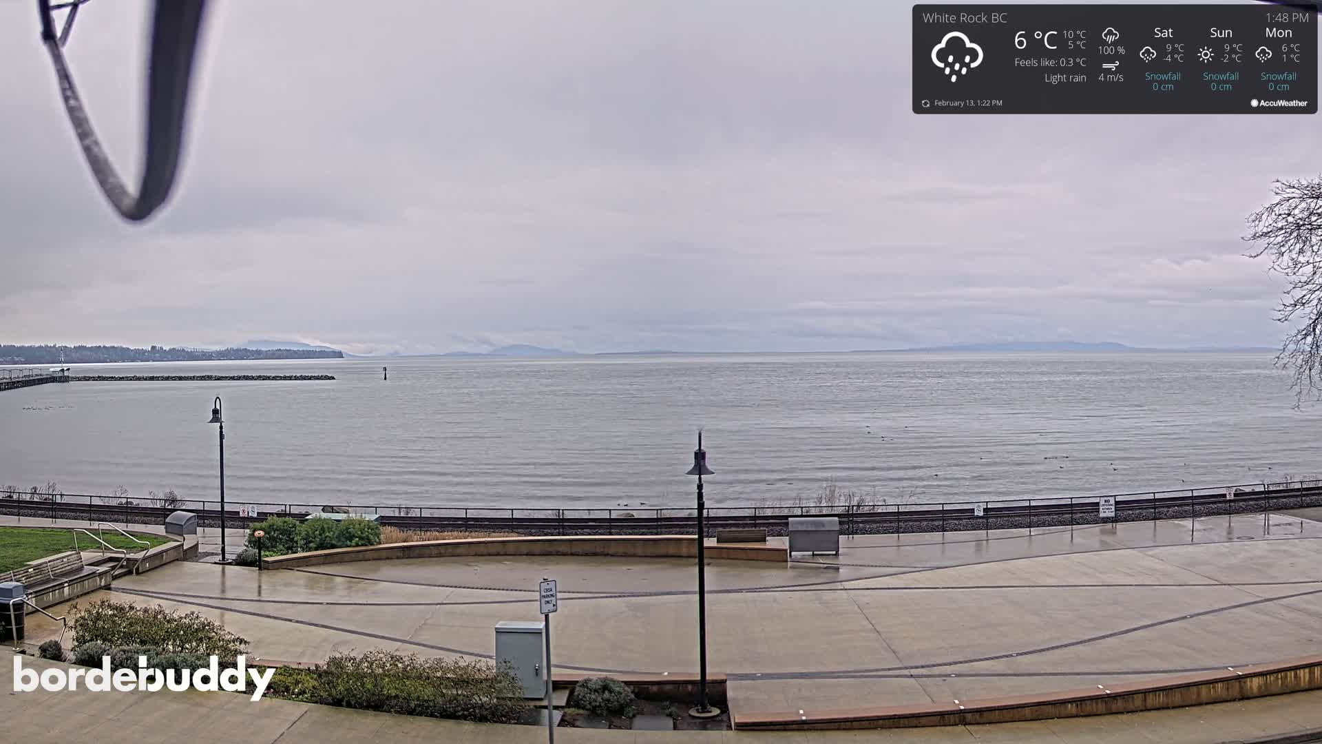 White Rock Beach & Memorial Park Live Cam - White Rock, Metro Vancouver, British Columbia, Canada