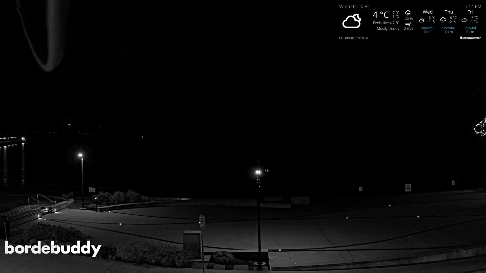 White Rock Beach & Memorial Park Live Cam - White Rock, Metro Vancouver, British Columbia, Canada