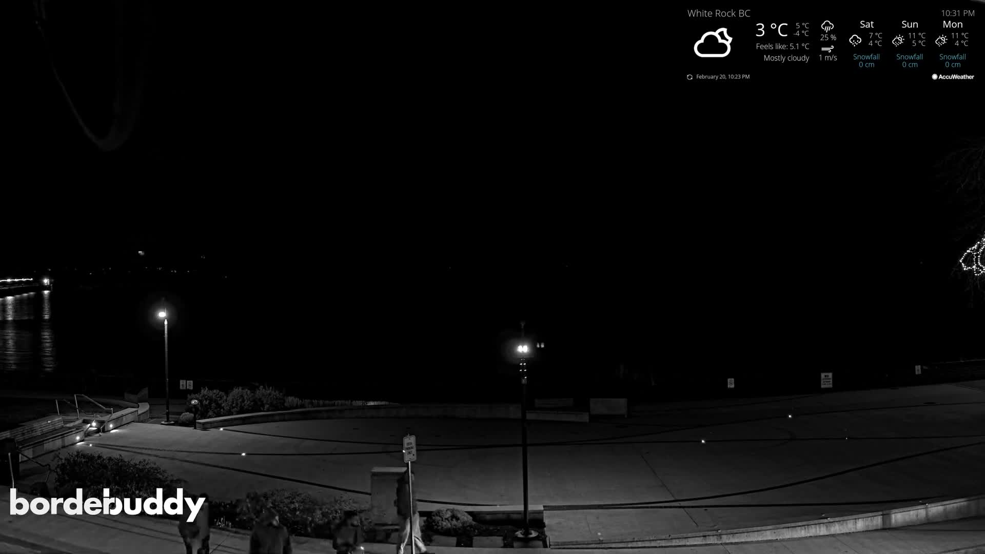 White Rock Beach & Memorial Park Live Cam - White Rock, Metro Vancouver, British Columbia, Canada