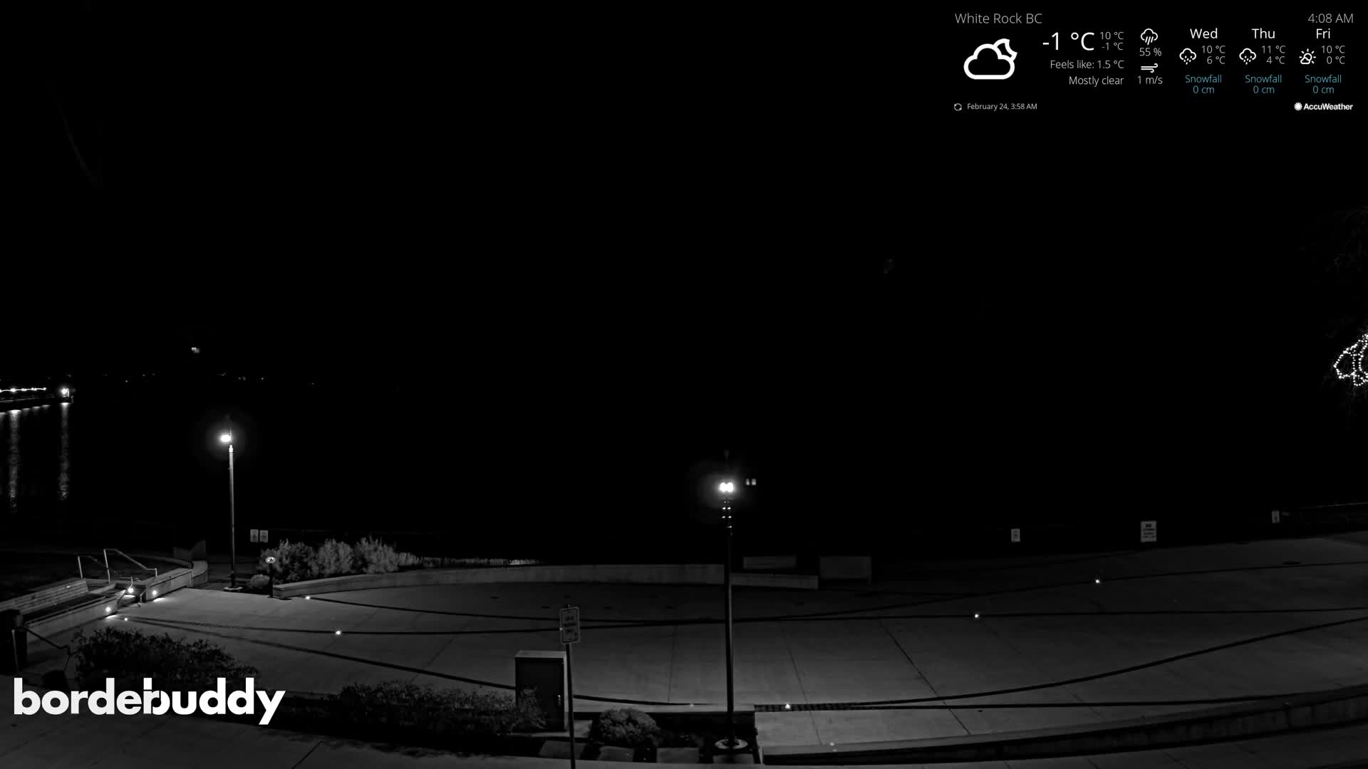 White Rock Beach & Memorial Park Live Cam - White Rock, Metro Vancouver, British Columbia, Canada