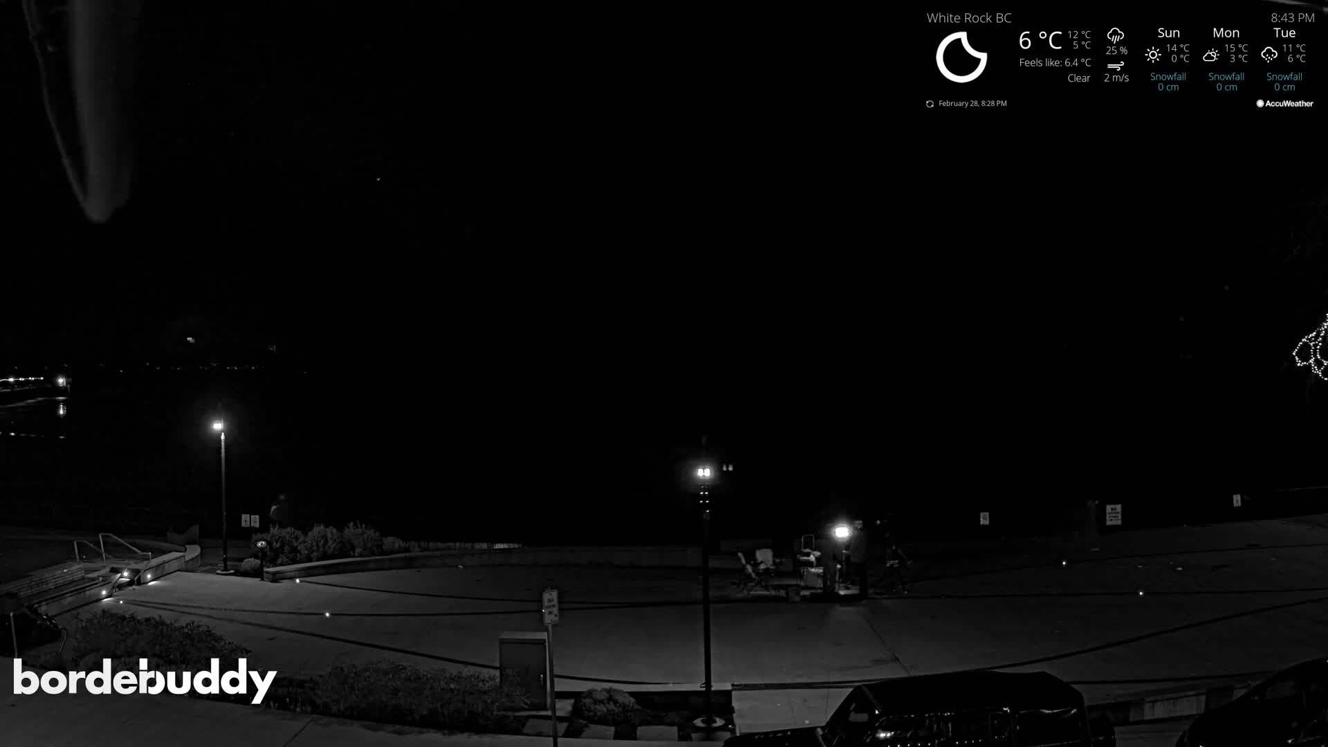 White Rock Beach & Memorial Park Live Cam - White Rock, Metro Vancouver, British Columbia, Canada