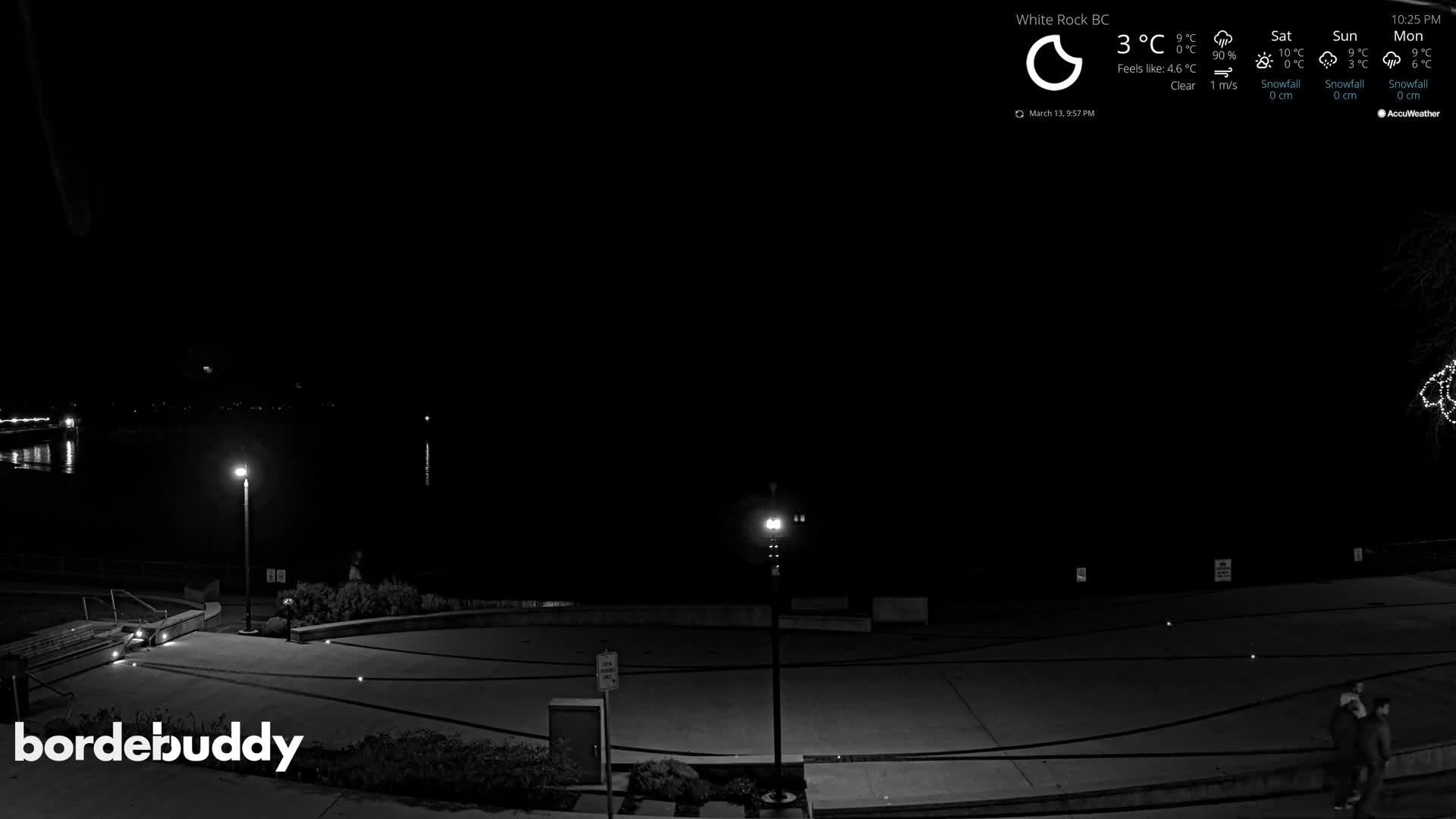 White Rock Beach & Memorial Park Live Cam - White Rock, Metro Vancouver, British Columbia, Canada