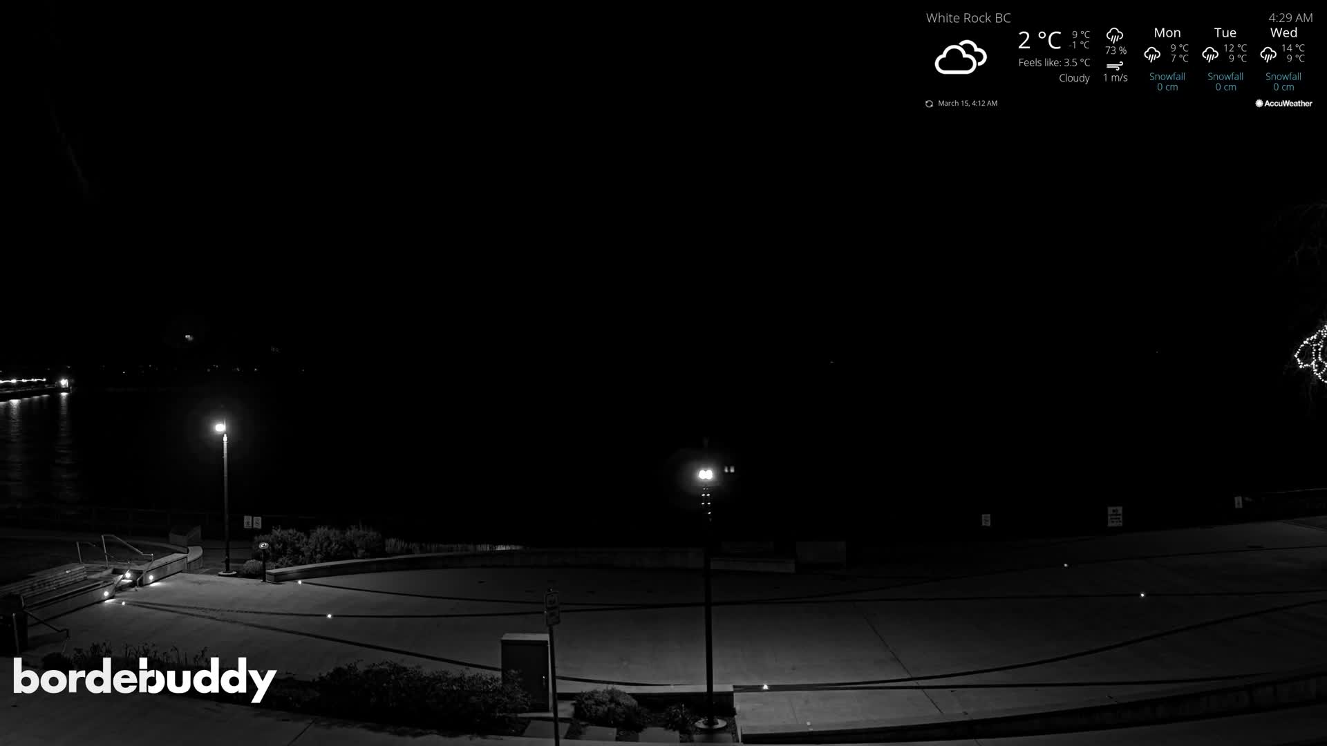 White Rock Beach & Memorial Park Live Cam - White Rock, Metro Vancouver, British Columbia, Canada