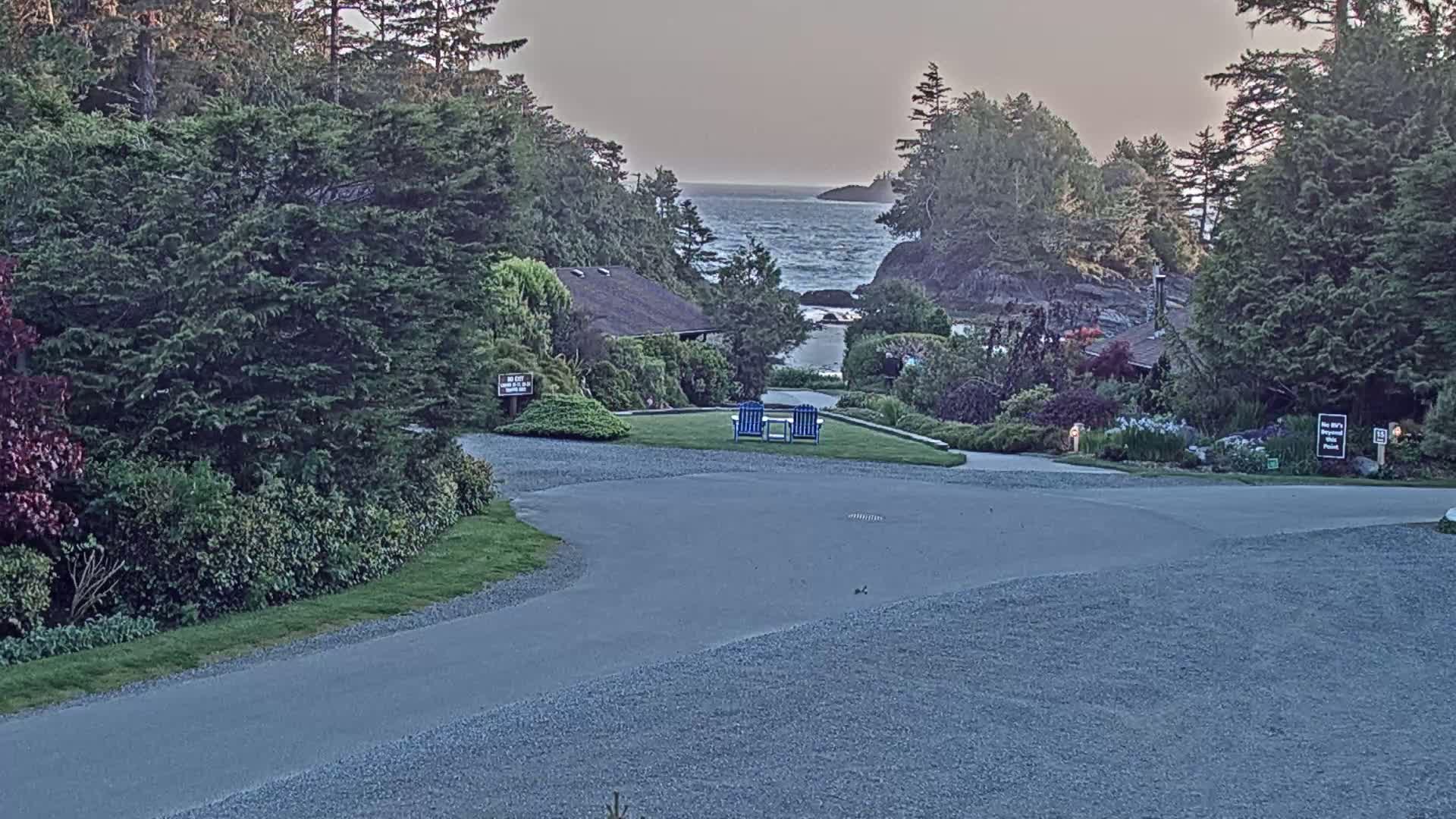 Tofino, Mackenzie Beach Live Cam - Tofino, Alberni-Clayoquot, British Columbia, Canada