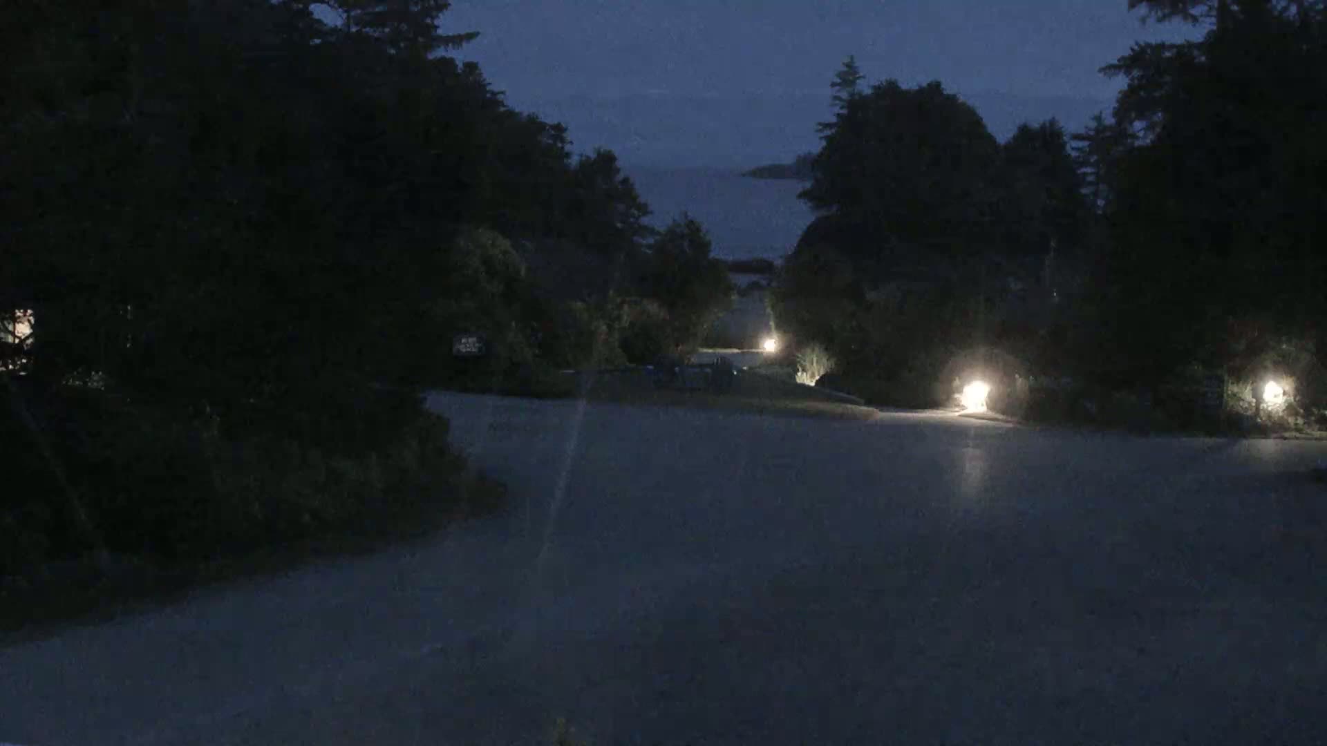 Tofino, Mackenzie Beach Live Cam - Tofino, Alberni-Clayoquot, British Columbia, Canada