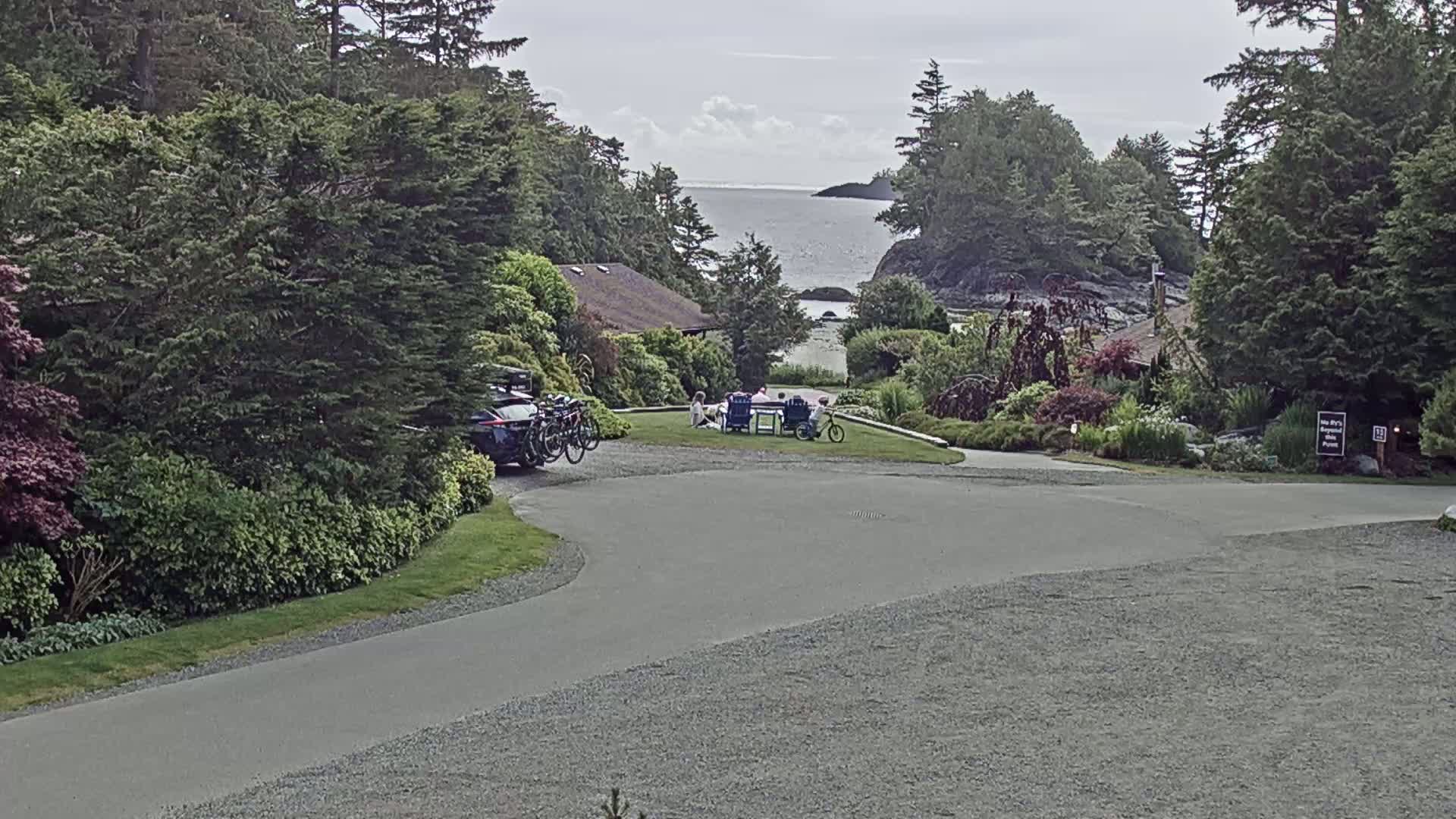 Tofino, Mackenzie Beach Live Cam - Tofino, Alberni-Clayoquot, British Columbia, Canada