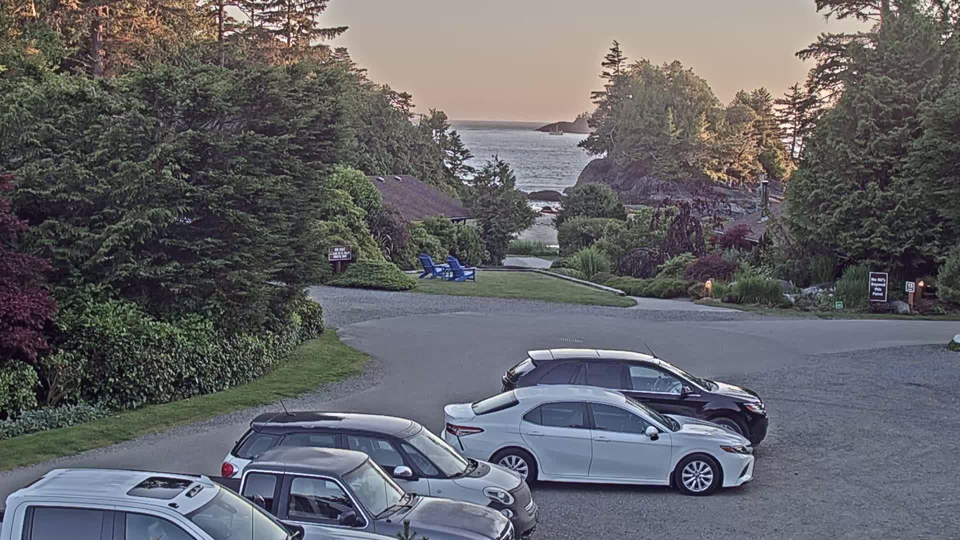Tofino, Mackenzie Beach Live Cam - Tofino, Alberni-Clayoquot, British Columbia, Canada