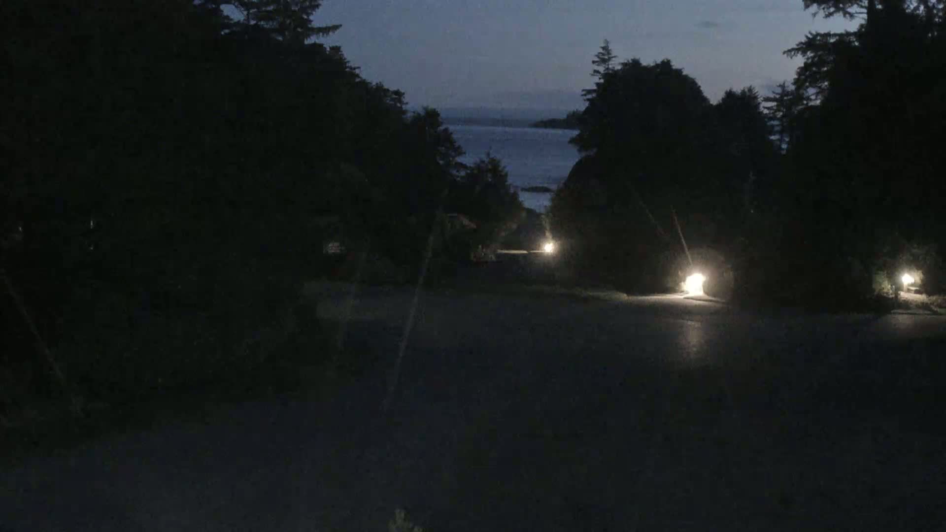 Tofino, Mackenzie Beach Live Cam - Tofino, Alberni-Clayoquot, British Columbia, Canada