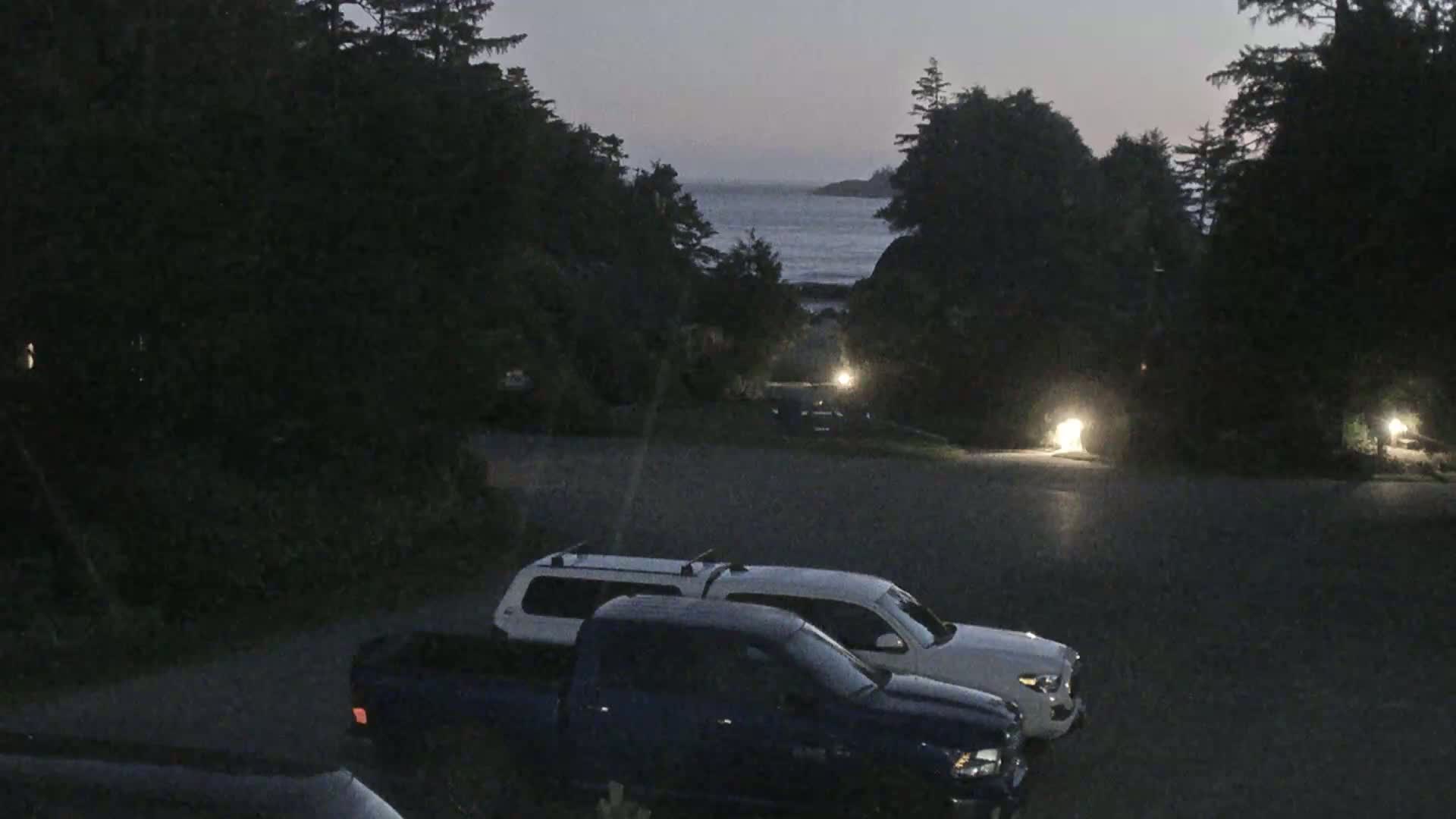 Tofino, Mackenzie Beach Live Cam - Tofino, Alberni-Clayoquot, British Columbia, Canada